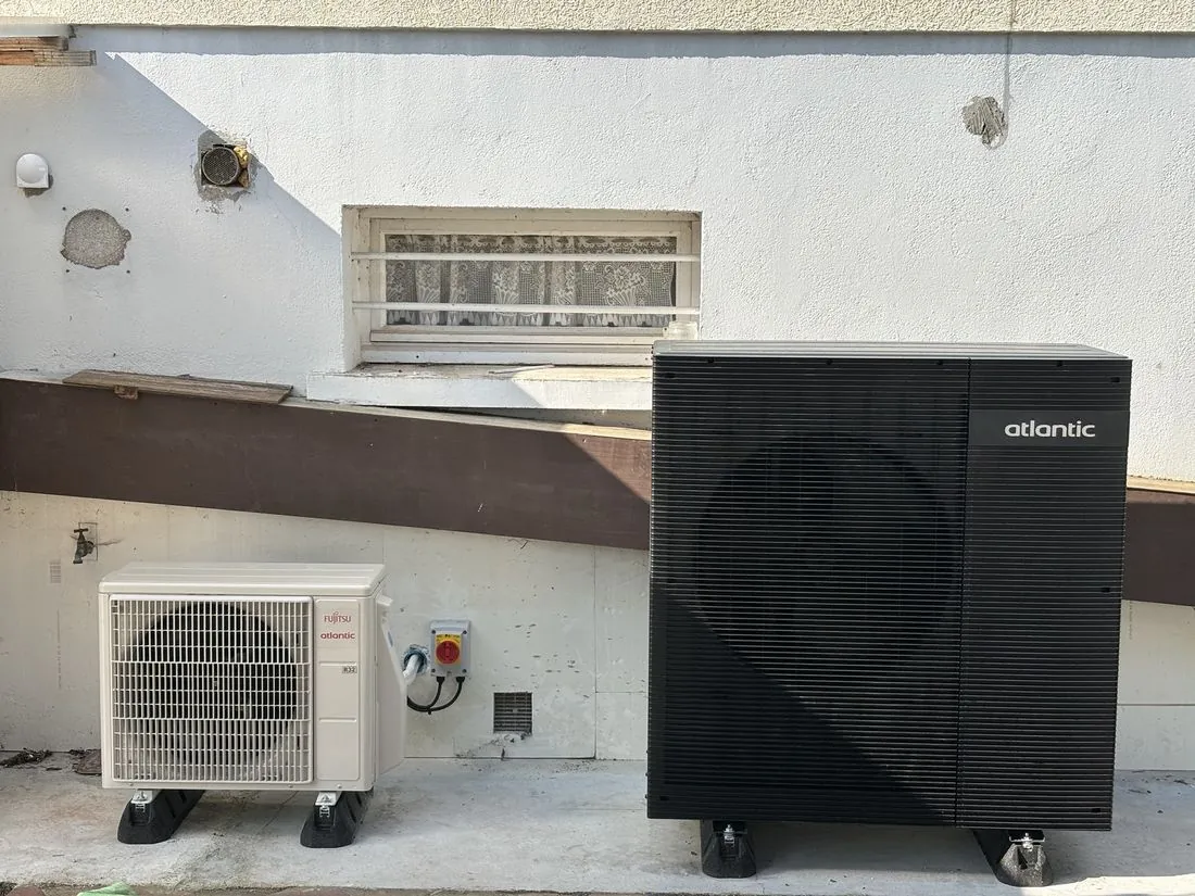Unités extérieures pompe à chaleur Atlantic et climatiseur Fujitsu Atlantic installées par KLIMA TECH